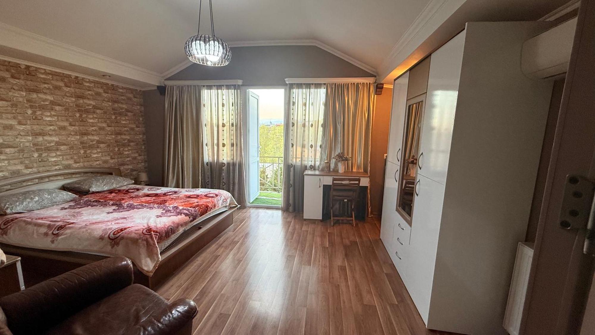 Tamuna Apartment Tbilisi Esterno foto