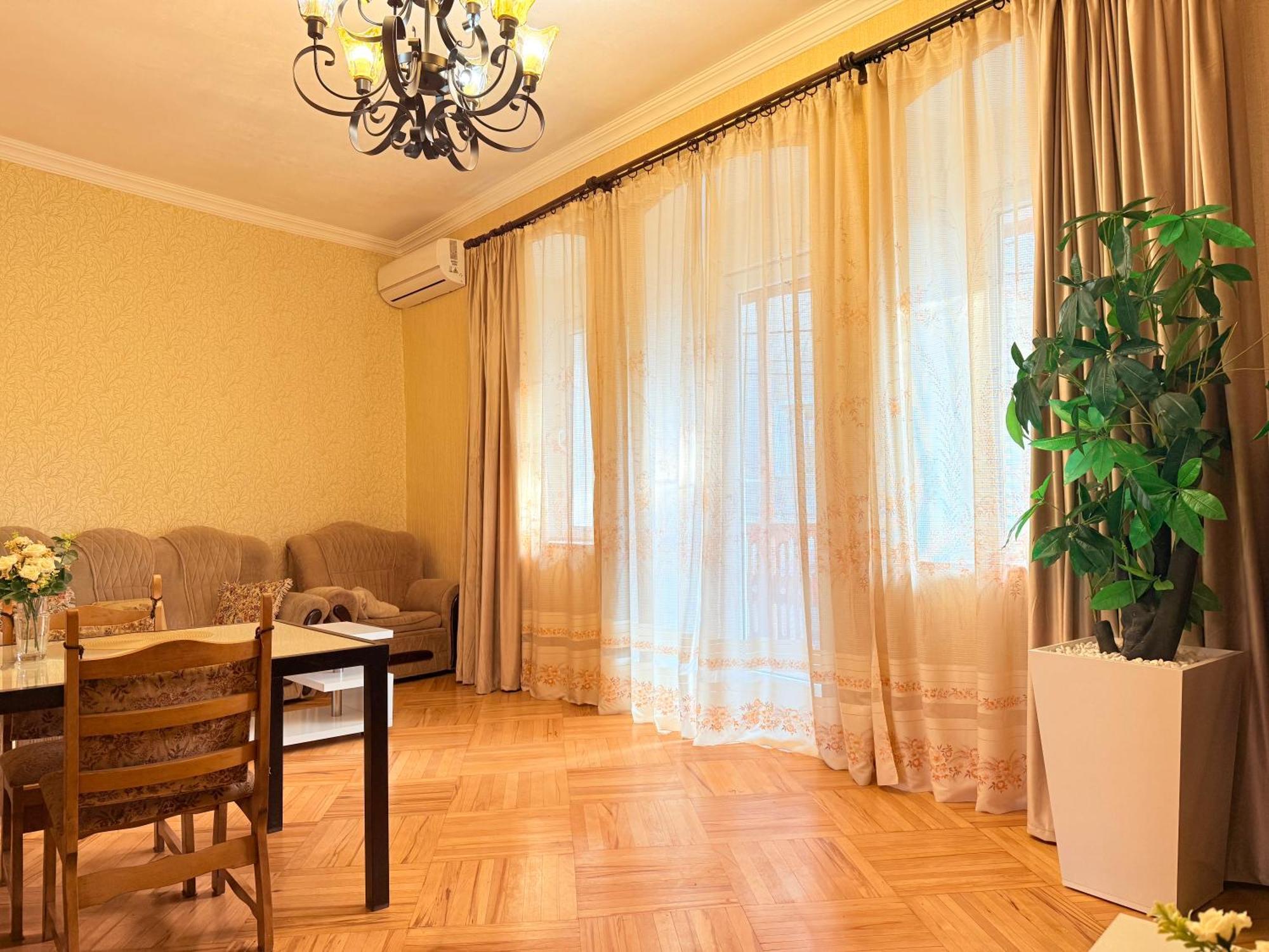 Tamuna Apartment Tbilisi Esterno foto